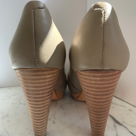 Nude Peep-toe heels - Picture 4 of 5